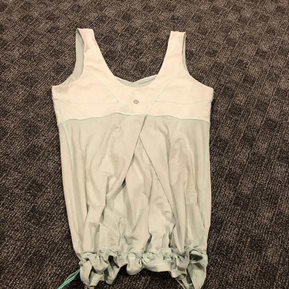 Lululemon workout top - Picture 5 of 6